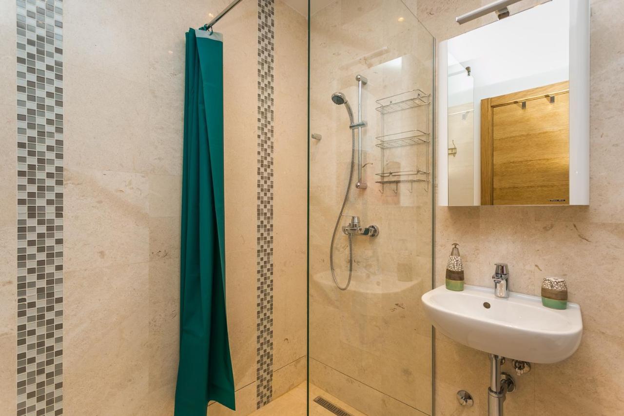 Apartments Lm Residence Rafajlovići Dış mekan fotoğraf